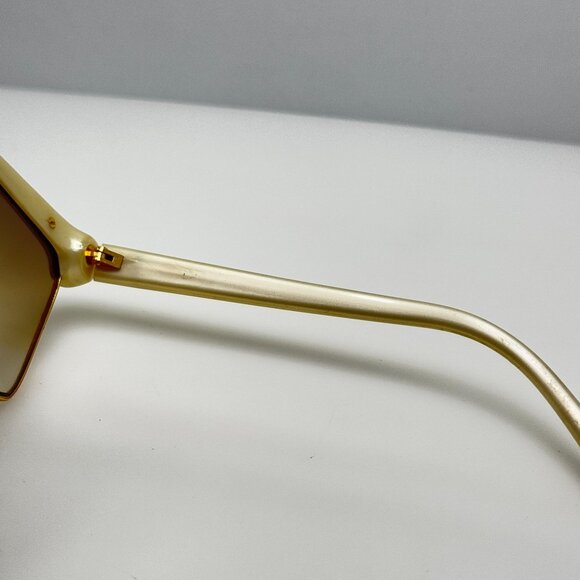Laura Biagiotti Sunglasses Vintage Retro Pearl Gold main image 4